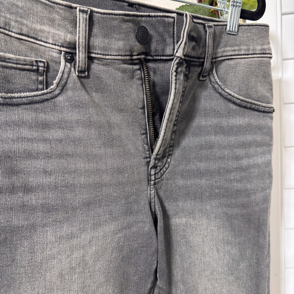 Express Frayed Hem Women's Jeans in Charcoal - Picture 3 of 12